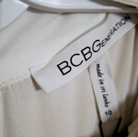 BCBG WHITE BLACK ROMPER - Picture 3 of 4